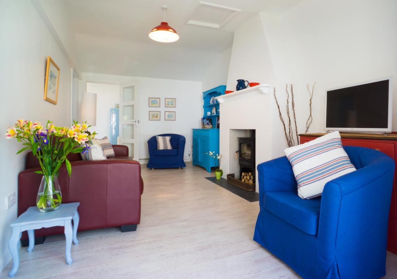 Homestead Lyme Regis Buitenkant foto
