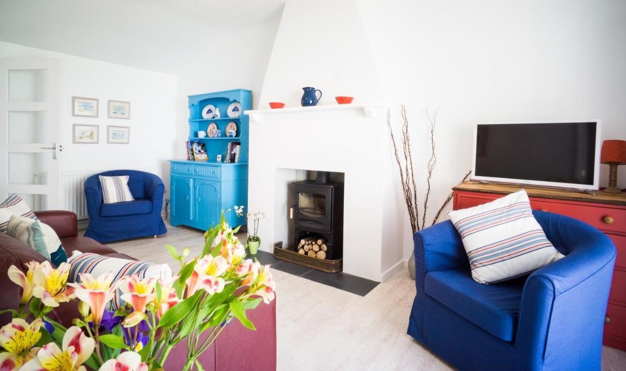 Homestead Lyme Regis Buitenkant foto